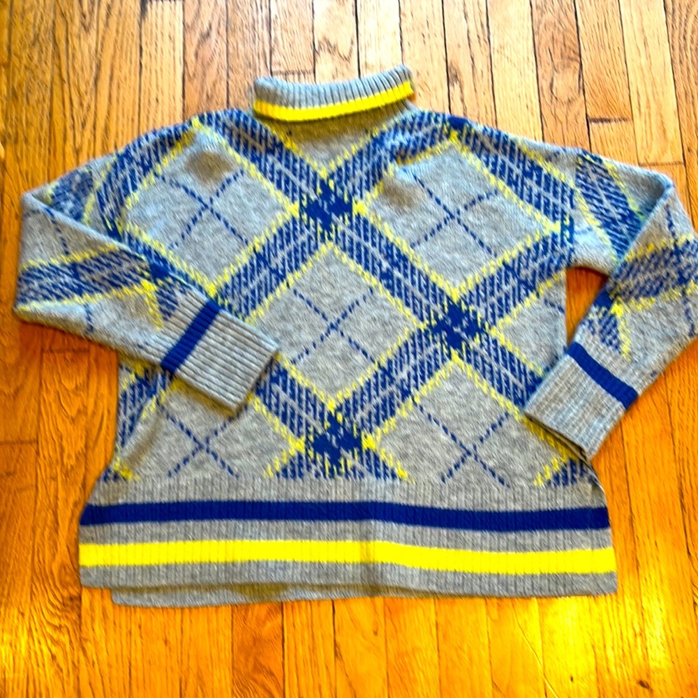 AQUA OVERSIZED SWEATER IN EUC